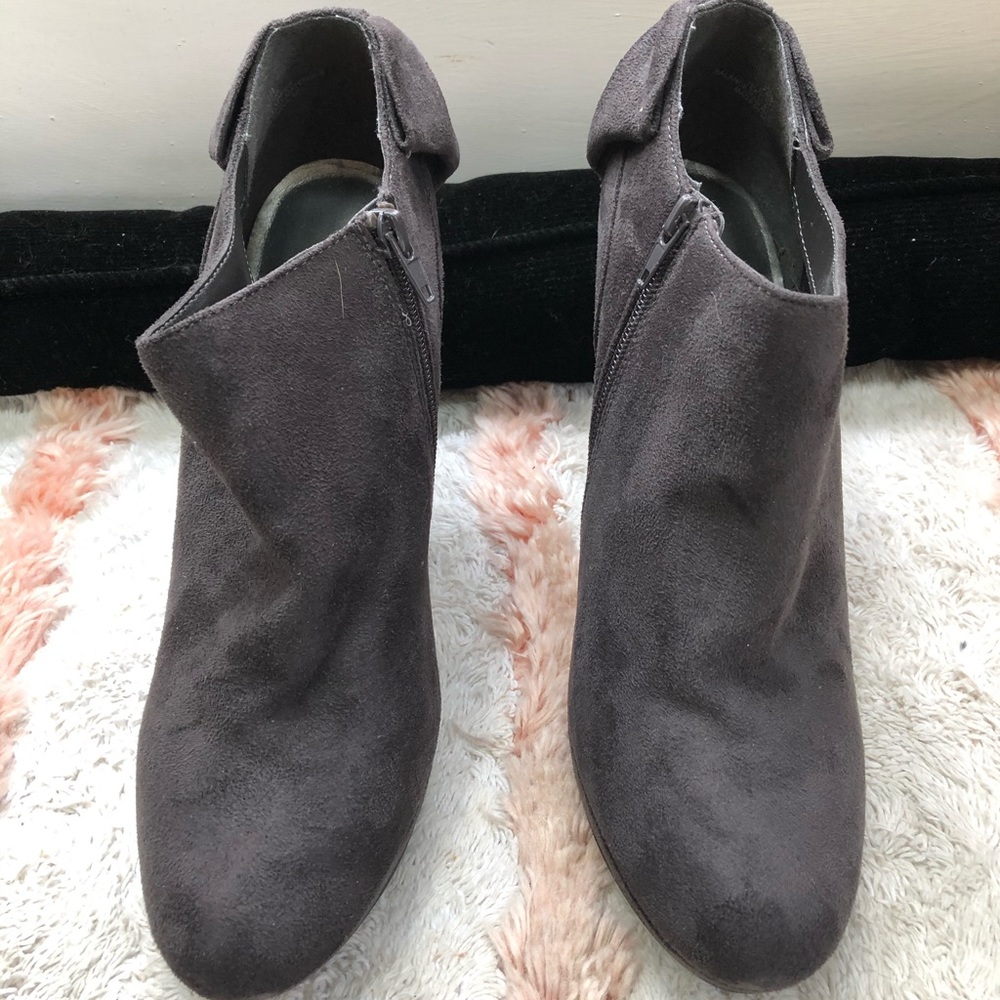 Woman’s shoes